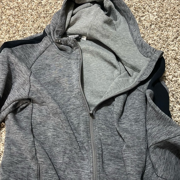 Men’s size medium grey puma jacket - Picture 2 of 4